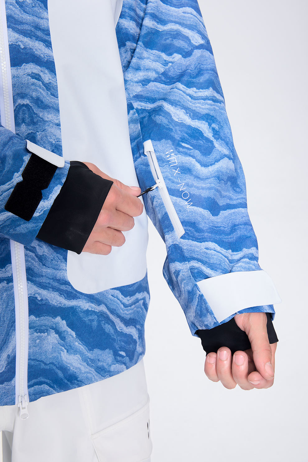 02A Blue And White Porcelain Ski Suit（unisex）